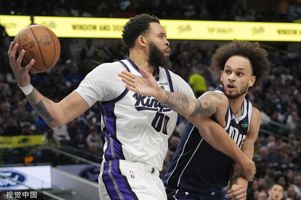 着他们在德 着他们在德