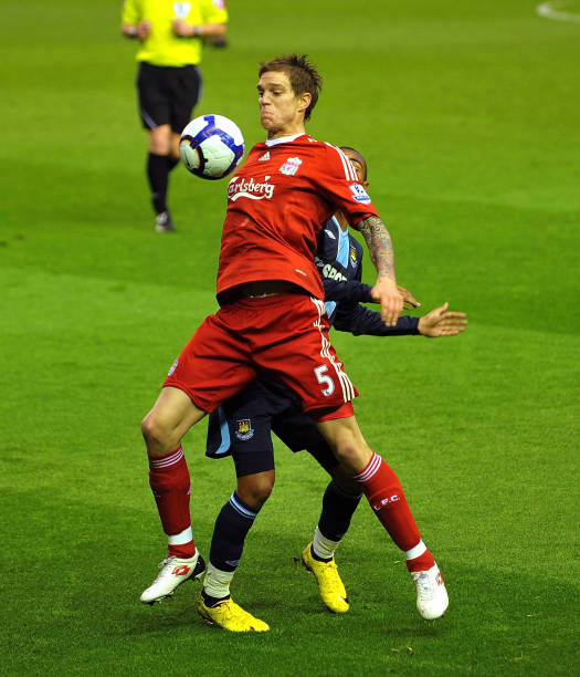 配角齐头并 配角齐头并